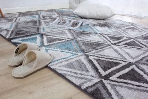 Comment nettoyer efficacement un tapis jute souillé par de l'urine